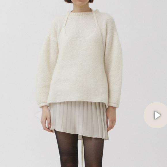 Soft Apron sweater - Picture 2 of 15